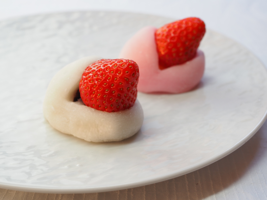 ● いちご大福(通常420円 → フェア期間中380円)