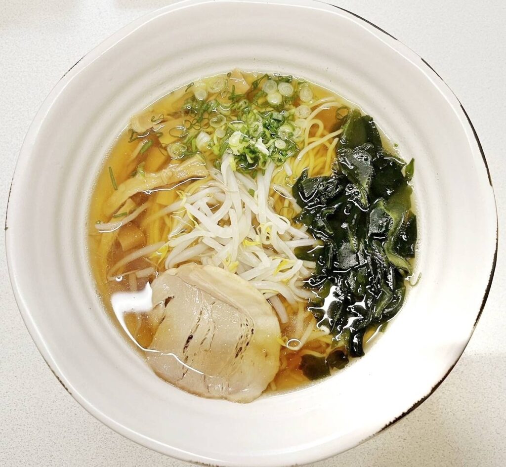 ■ 甘味だけじゃない。らーめん・定食も感謝価格